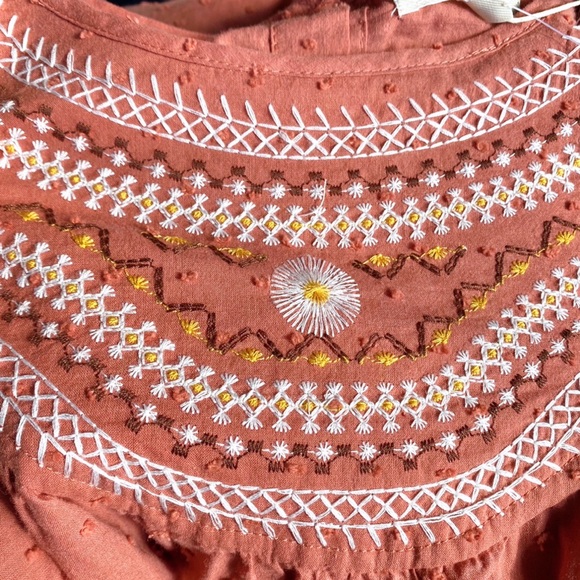 π MAX STUDIO BOHO TAUPE FLORAL EMBROIDERED LOOSE TOP! - Picture 9 of 13